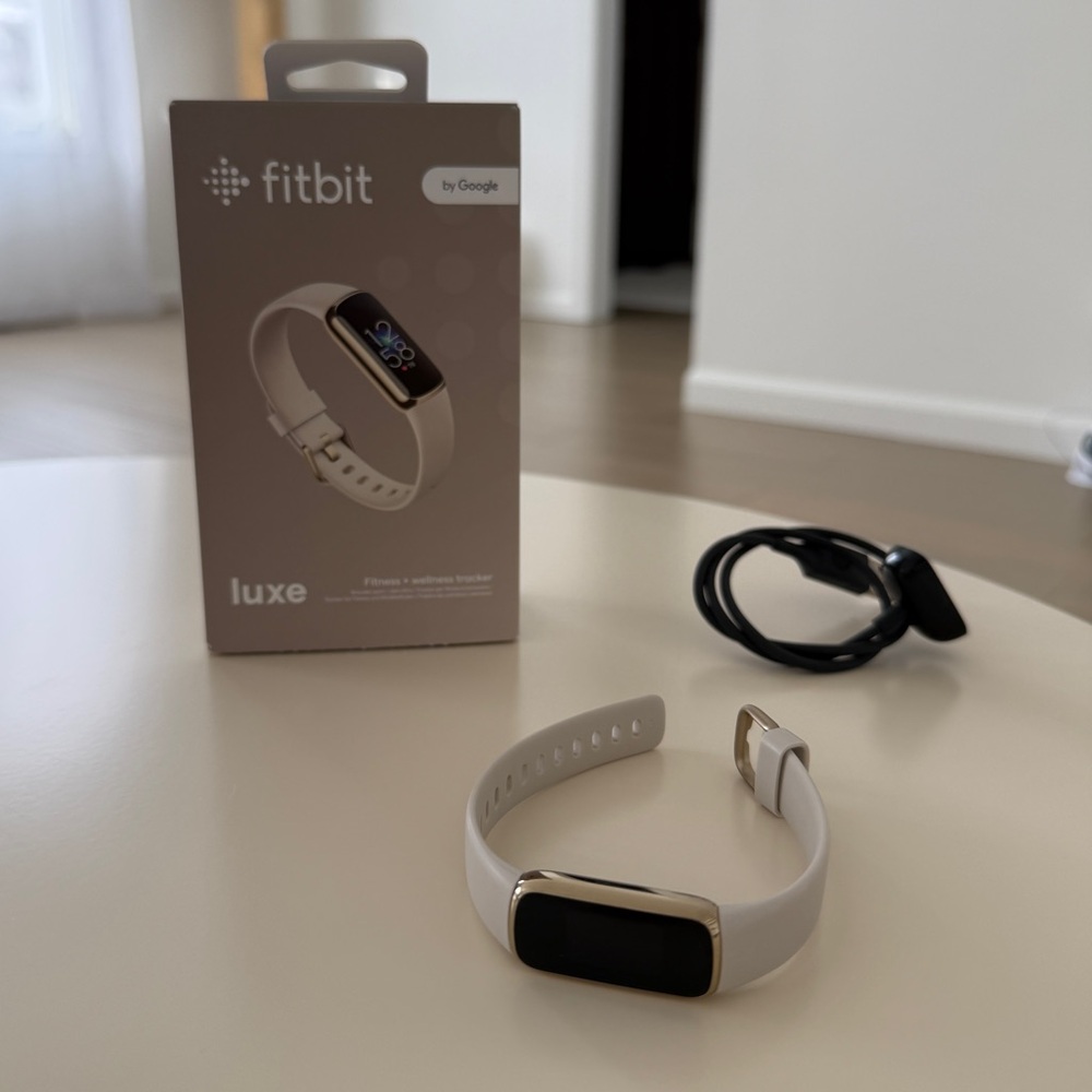 Fitbit Luxe Fitness Tracker (Lunar 
White/Soft Gold Stainless Steel) - Picture 2 of 14